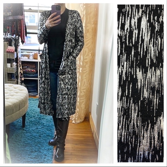 💕Like New Lularoe Sarah Elegant Long Jacket💕 - Picture 1 of 11